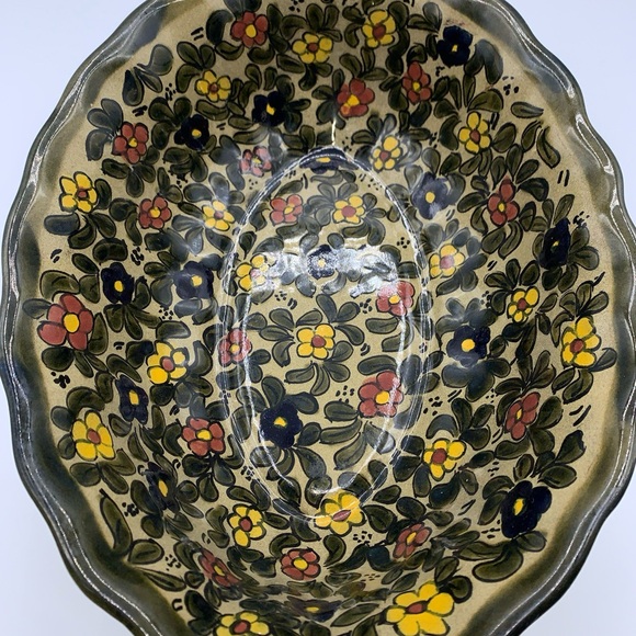 Vintage Talavera Castillo Hecho En Mexico Floral  Pottery Serving Bowl 13x10” - Picture 2 of 5